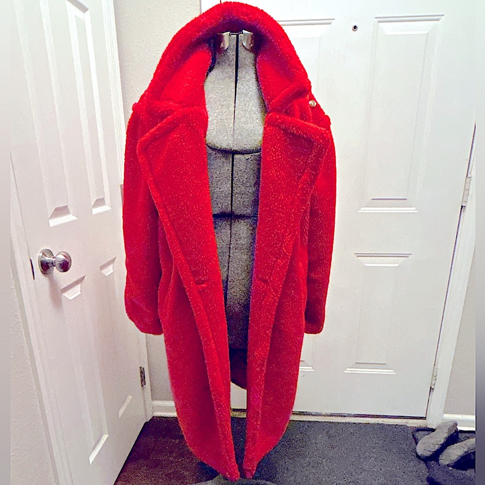 “ RARE “ RED ORANGE “ Max Mara “ Stylized Oversized Faux Fur  UNISEX Teddy Coat